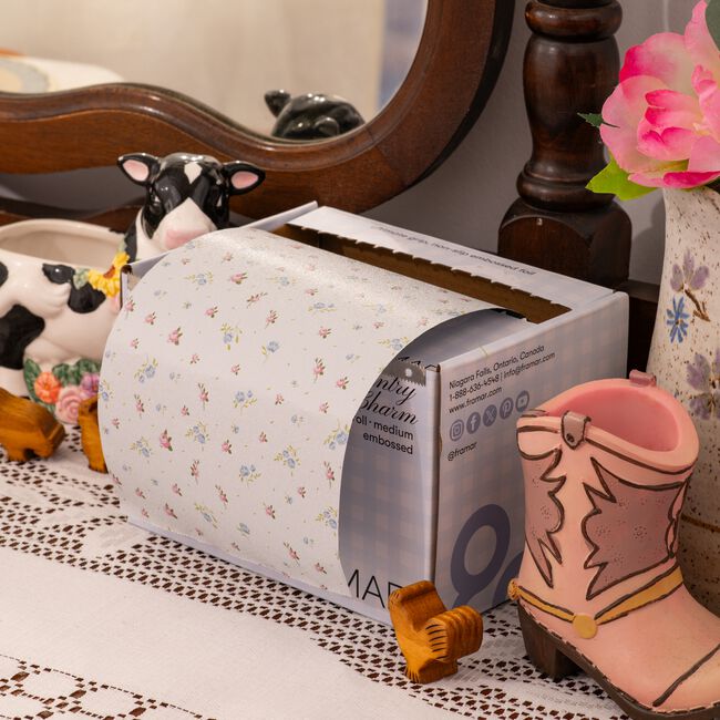 Country Charm Embossed Roll