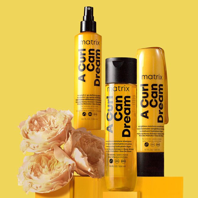 A Curl Can Dream Scrunch N' Go Defining Spray For Waves and Curls